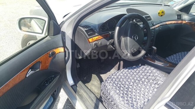 Mercedes E 270 2003, 313,097 km - 2.7 l - Bakı
