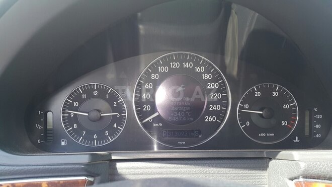 Mercedes E 270 2003, 313,097 km - 2.7 l - Bakı