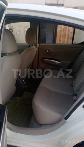 Nissan Sunny 2015, 35,000 km - 1.6 l - Bakı