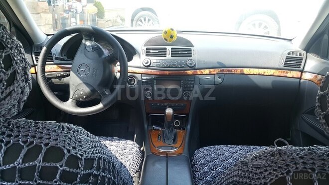Mercedes E 270 2003, 313,097 km - 2.7 l - Bakı