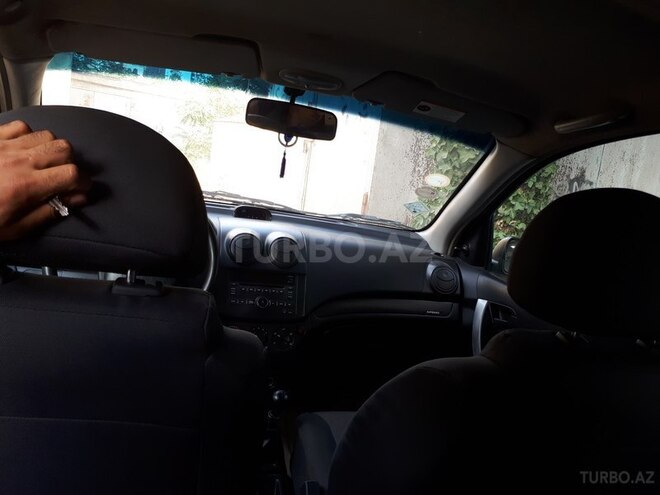 Chevrolet Aveo 2011, 200,000 km - 1.4 л - Salyan