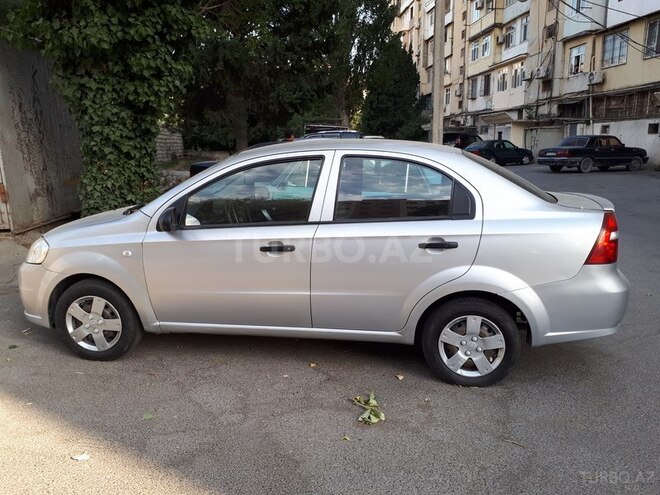 Chevrolet Aveo 2011, 200,000 km - 1.4 л - Salyan