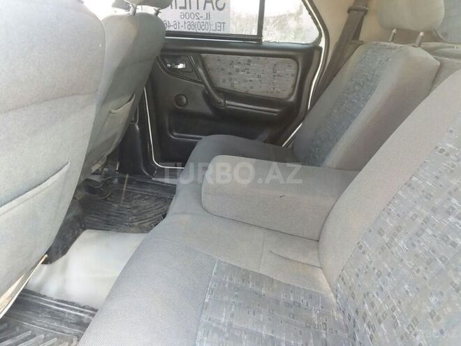 GAZ 31105 2006, 140,000 km - 2.3 l - Salyan
