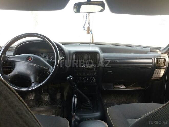 GAZ 31105 2006, 140,000 km - 2.3 l - Salyan