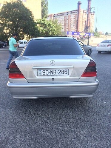 Mercedes C 180 1997, 234,000 km - 2.0 l - Bakı