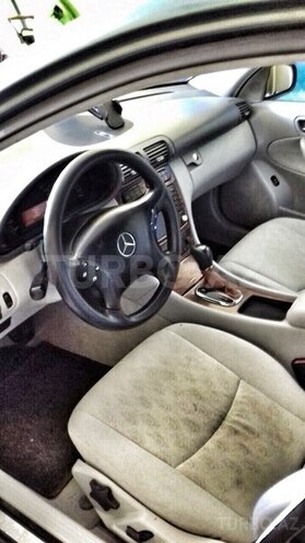Mercedes C 200 2001, 220,000 km - 0.2 l - Gəncə