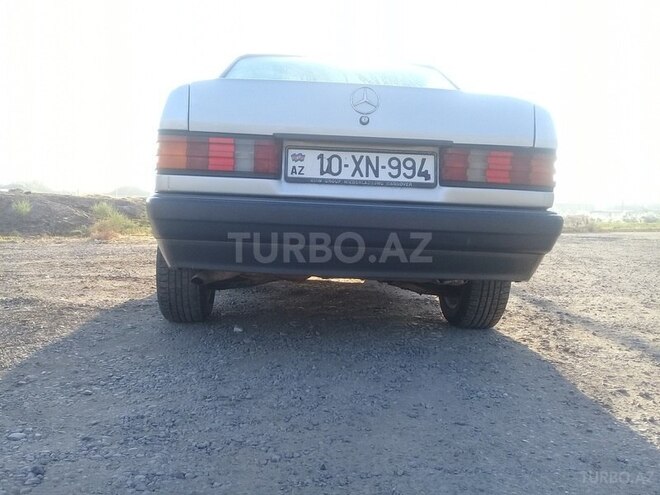 Mercedes 190 1990, 350,000 km - 2.0 l - Saatlı