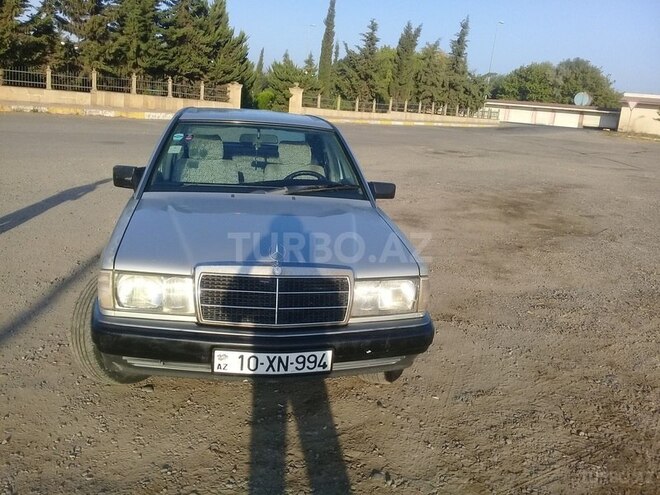 Mercedes 190 1990, 350,000 km - 2.0 l - Saatlı