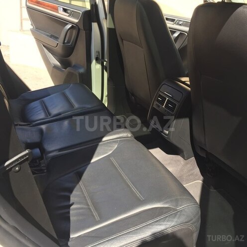 Volkswagen Touareg 2010, 109,000 km - 3.6 л - Bakı
