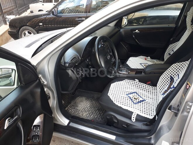 Mercedes C 220 2004, 219,200 km - 2.2 л - Bakı