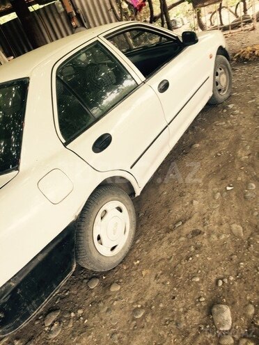 Mitsubishi Lancer 1993, 476,255 km - 0.6 l - Sabirabad