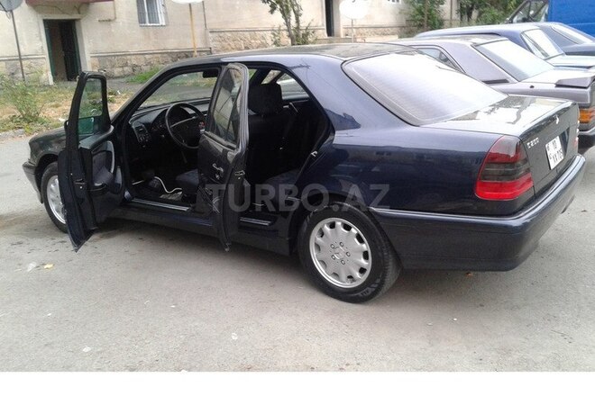 Mercedes C 200 1998, 338,000 km - 2.0 l - İsmayıllı