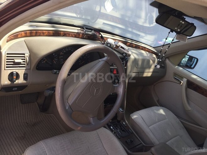 Mercedes C 180 1998, 32,000 km - 1.8 l - Bakı