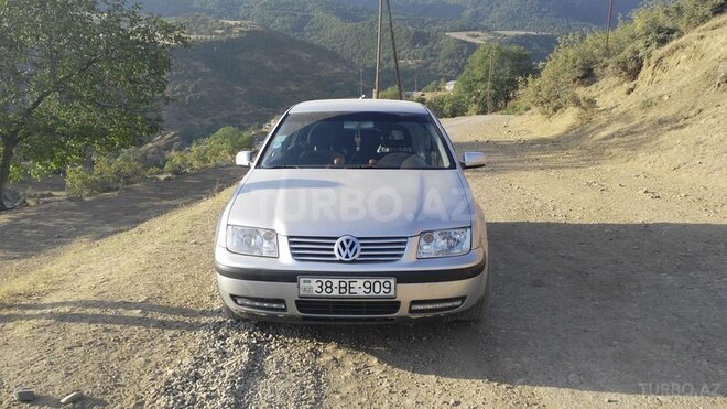 Volkswagen Bora 2001, 307,600 km - 1.6 l - Gəncə