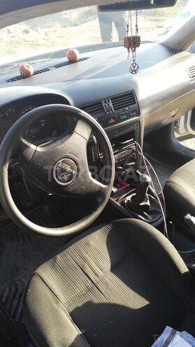 Volkswagen Bora 2001, 307,600 km - 1.6 l - Gəncə