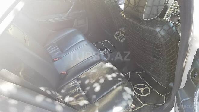 Mercedes E 220 2002, 271,000 km - 2.2 l - Bakı