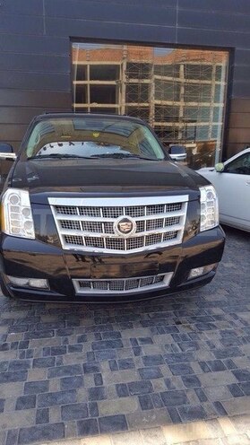 Cadillac Escalade 2013, 61,270 km - 6.2 l - Bakı