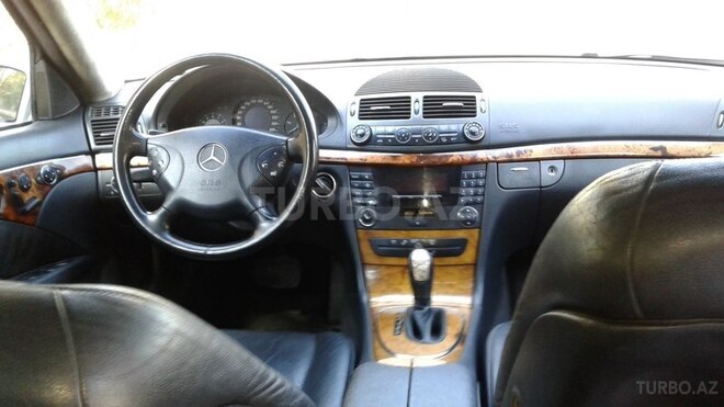 Mercedes E 270 2002, 285,000 km - 2.7 l - Bakı
