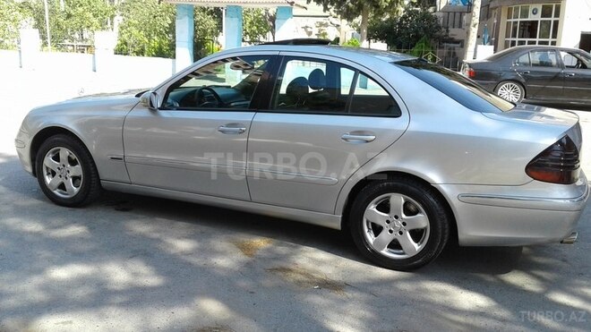 Mercedes E 270 2002, 285,000 km - 2.7 l - Bakı