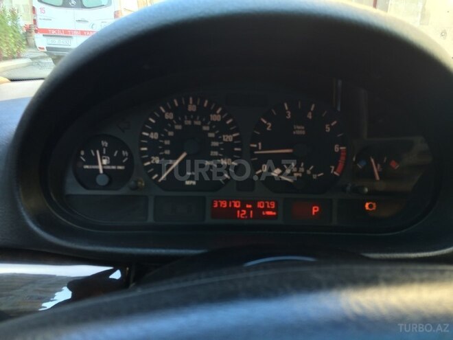 BMW 325 2001, 379,170 km - 2.5 l - Bakı