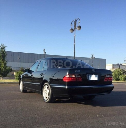 Mercedes E 320 2001, 247,000 km - 3.2 l - Bakı
