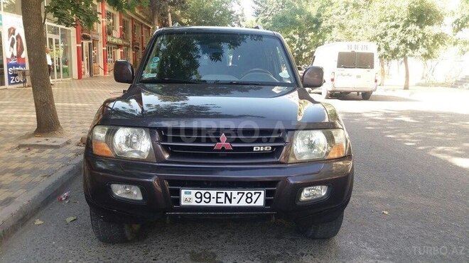 Mitsubishi Pajero 2000, 234,000 km - 3.2 l - Bakı