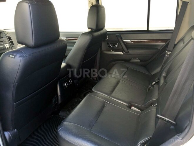 Mitsubishi Pajero 2013, 64,000 km - 3.0 l - Bakı