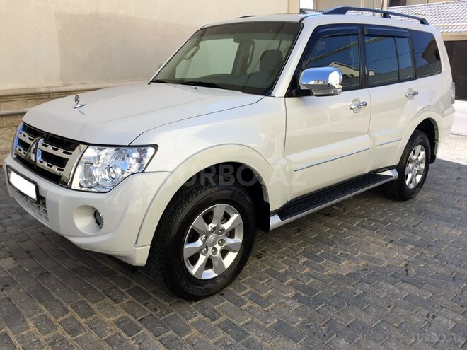 Mitsubishi Pajero 2013, 64,000 km - 3.0 l - Bakı
