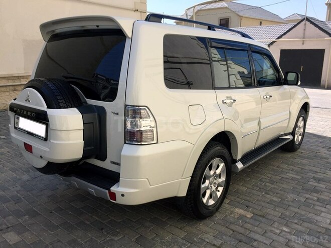 Mitsubishi Pajero 2013, 64,000 km - 3.0 l - Bakı