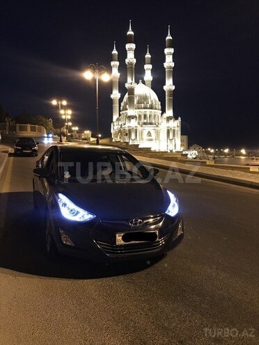 Hyundai Elantra 2015, 23,000 km - 1.8 л - Bakı