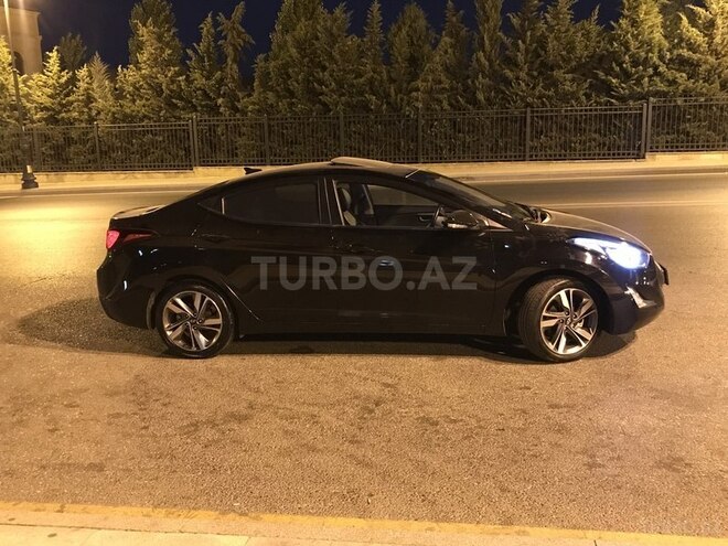 Hyundai Elantra 2015, 23,000 km - 1.8 л - Bakı
