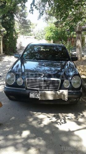 Mercedes E 240 1998, 345,000 km - 2.4 l - Bakı