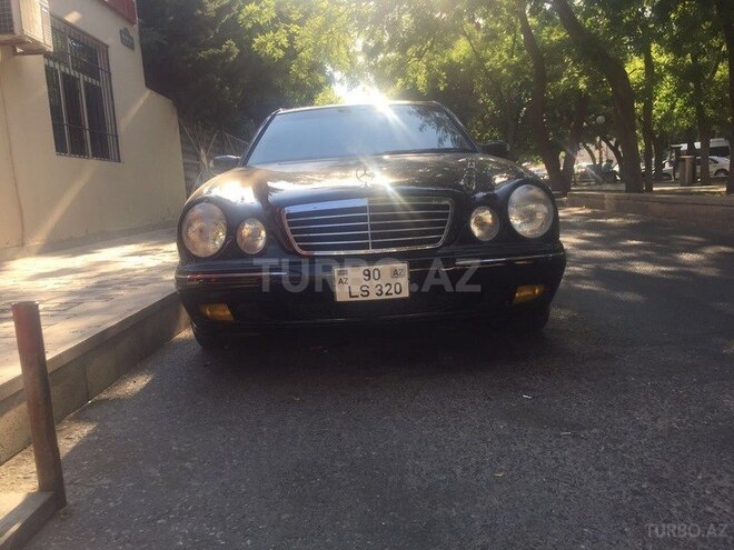 Mercedes E 320 2001, 370,000 km - 3.2 l - Bakı
