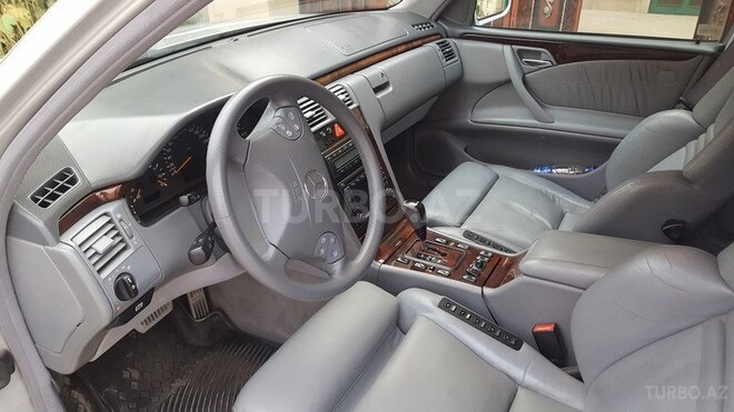 Mercedes E 320 2000, 240,000 km - 3.2 l - Qusar