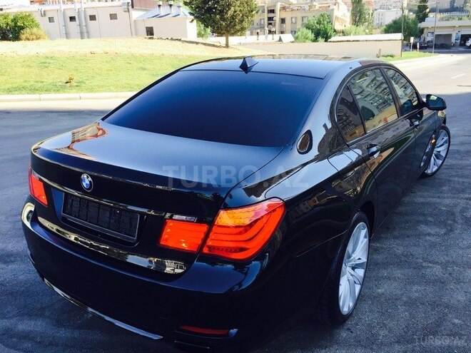 BMW 750 2012, 130,000 km - 4.4 l - Bakı