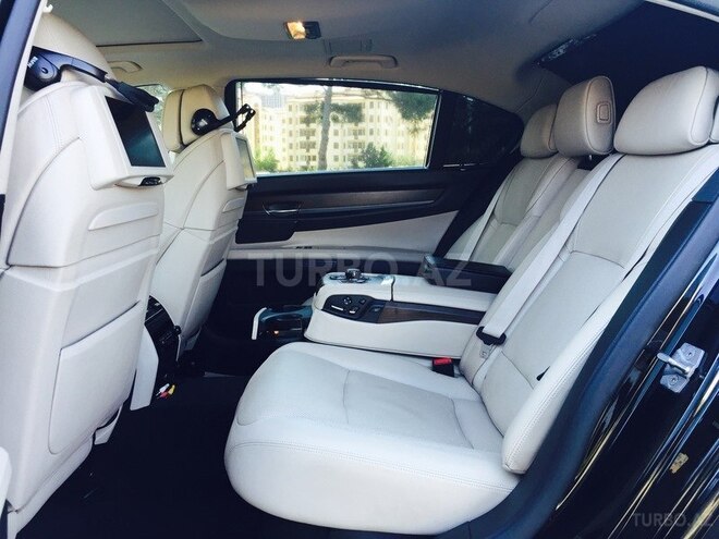 BMW 750 2012, 130,000 km - 4.4 l - Bakı