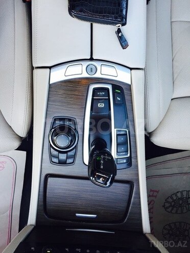BMW 750 2012, 130,000 km - 4.4 l - Bakı