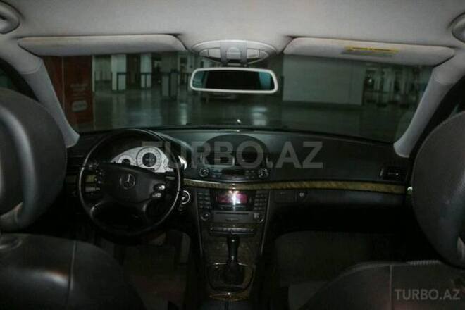 Mercedes E 220 2006, 239,000 km - 2.2 l - Bakı