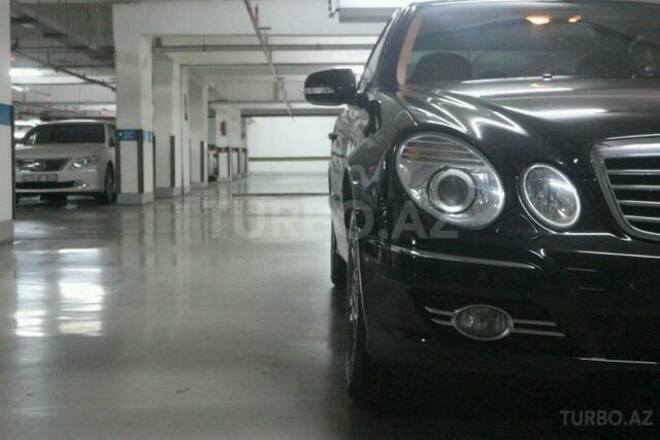 Mercedes E 220 2006, 239,000 km - 2.2 l - Bakı
