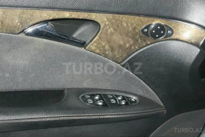 Mercedes E 220 2006, 239,000 km - 2.2 l - Bakı