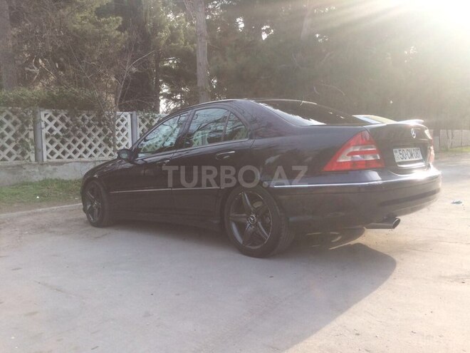 Mercedes C 320 2004, 240,000 km - 3.2 л - Sumqayıt