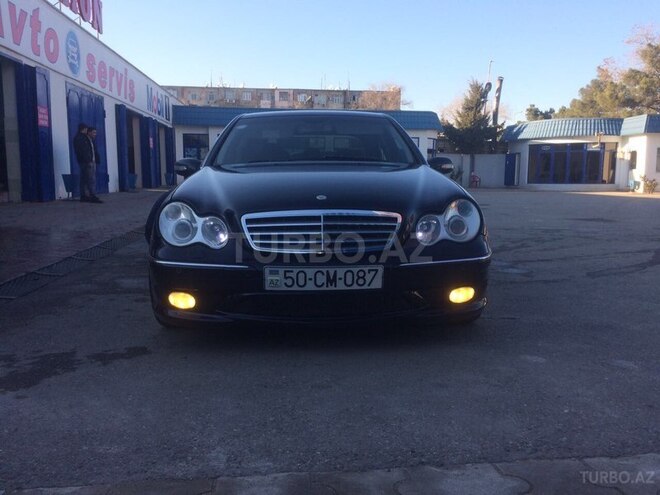Mercedes C 320 2004, 240,000 km - 3.2 л - Sumqayıt