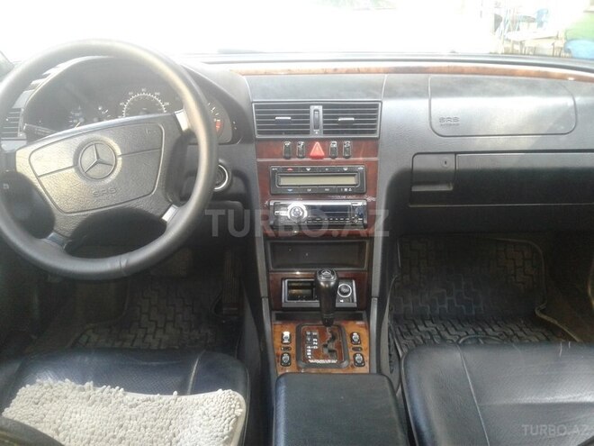 Mercedes  1999, 220,000 km - 0.3 l - Bakı