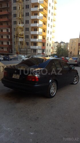 BMW 528 1999, 266,600 km - 2.8 l - Bakı