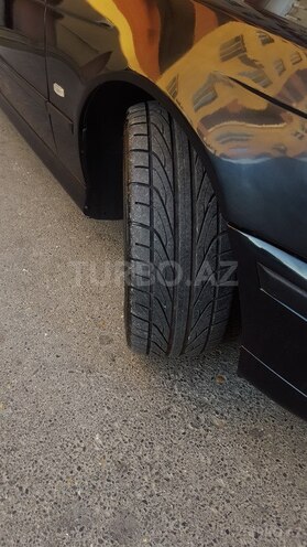 BMW 528 1999, 266,600 km - 2.8 l - Bakı