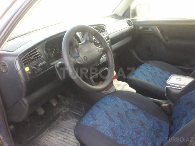 Volkswagen Vento 1993, 220,000 km - 1.8 l - Bakı