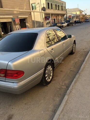Mercedes E 230 1996, 392,000 km - 2.3 l - Bakı