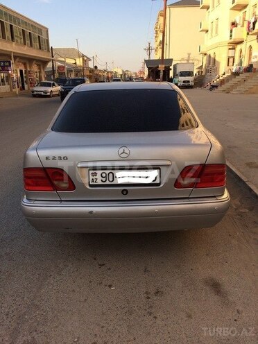 Mercedes E 230 1996, 392,000 km - 2.3 l - Bakı