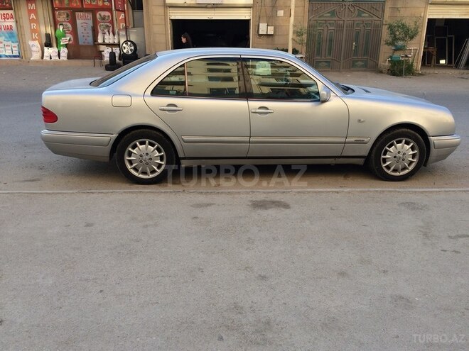Mercedes E 230 1996, 392,000 km - 2.3 l - Bakı