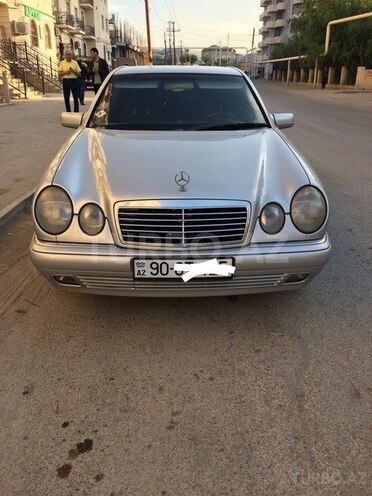 Mercedes E 230 1996, 392,000 km - 2.3 l - Bakı